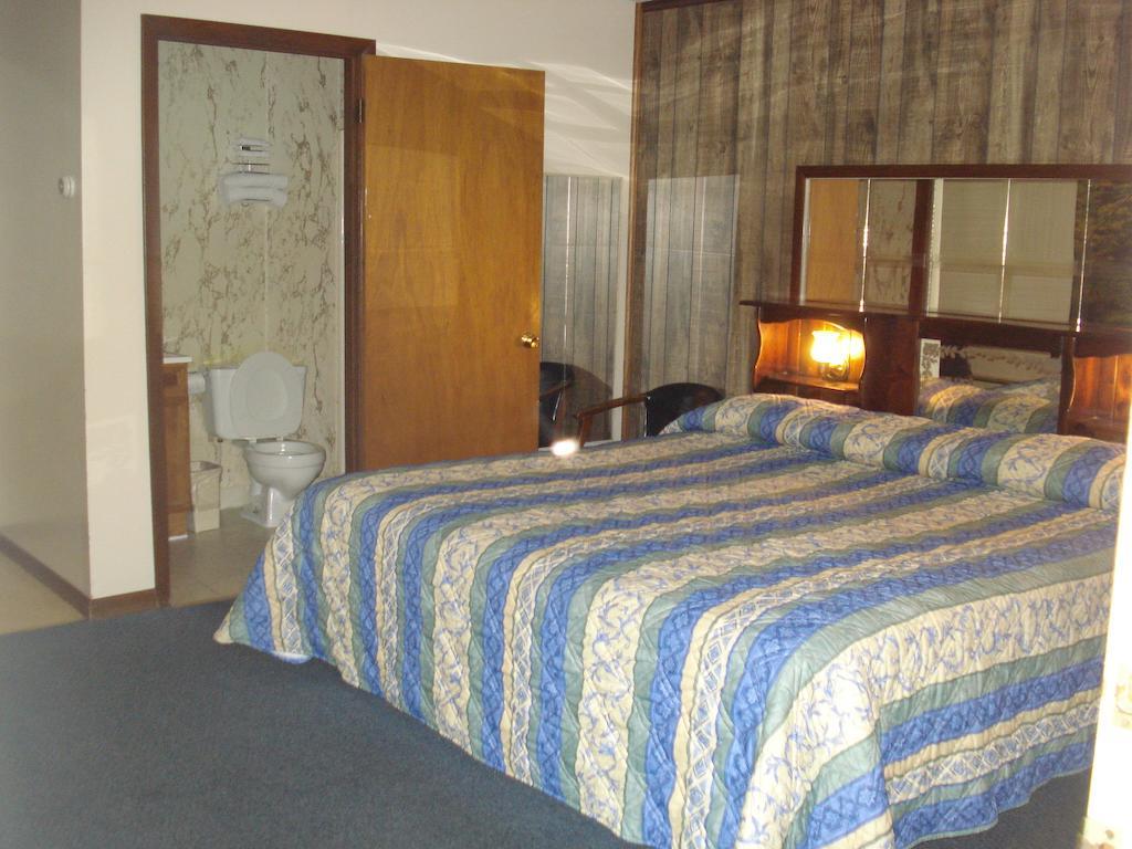Cedar Grove Motel Altoona Habitación foto